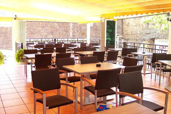 Dining Photos