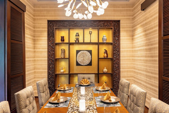 Dining 70 of 125
