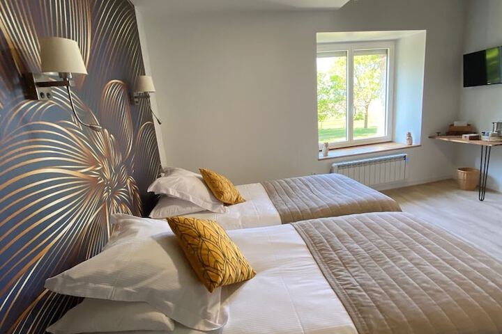 Room 11 of 66