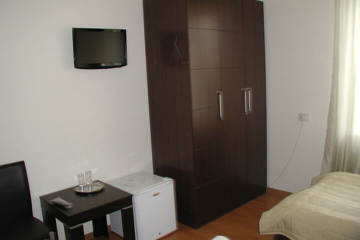 Room 31 of 85