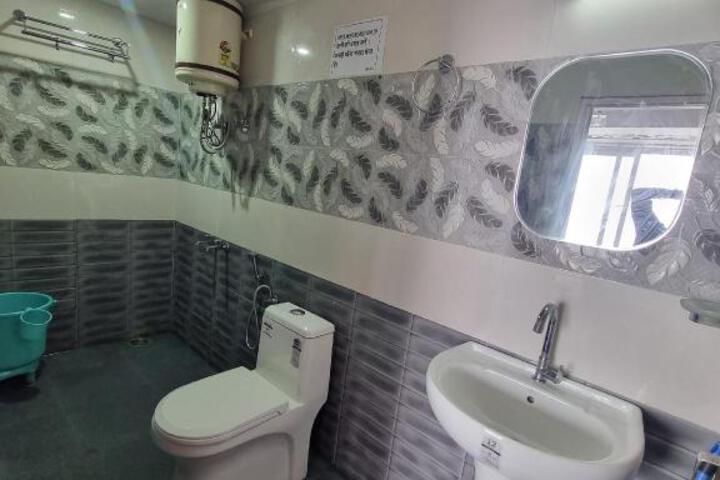 General 32 of 50