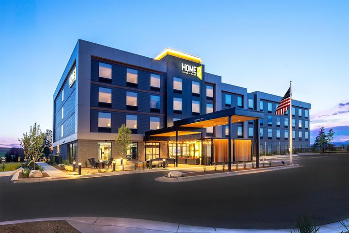 Hotel 50 of 52