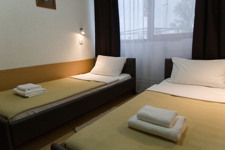 Room 37 of 96