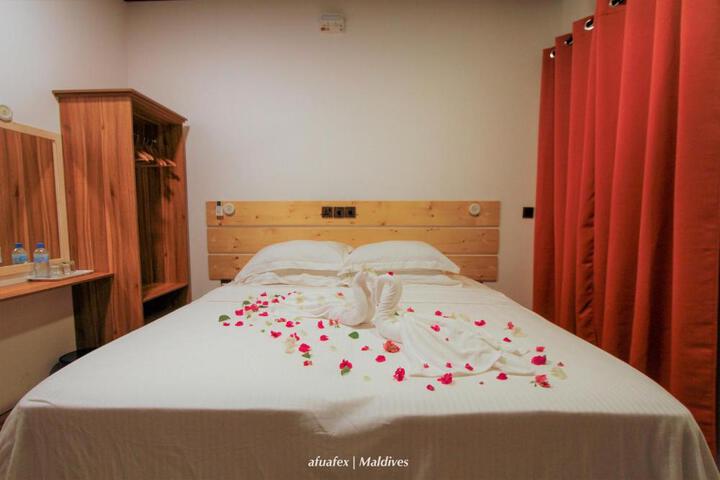 General 33 of 50