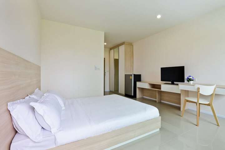Room 6 of 40