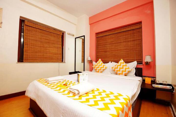 Room 2 of 8