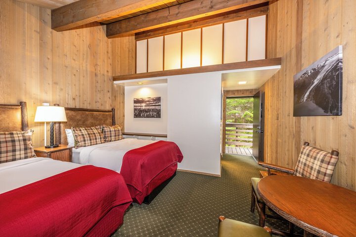 Room 9 of 40