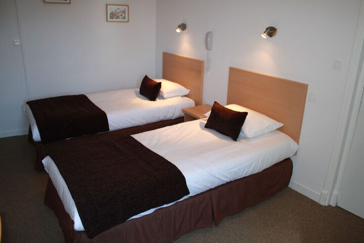 Room 10 of 63