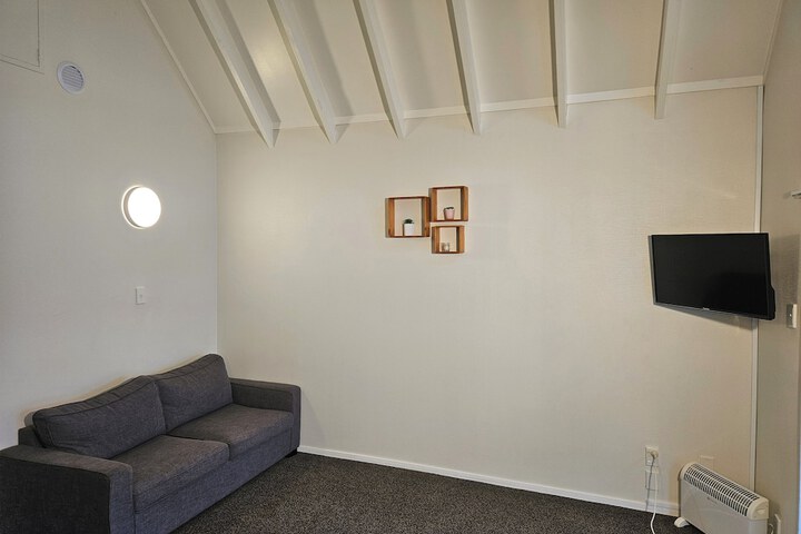 Room 44 of 63