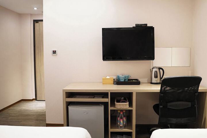 Room 30 of 45