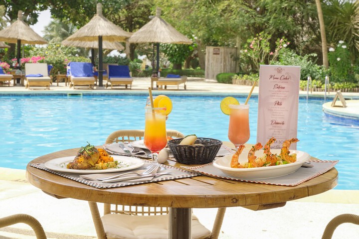 Dining Photos