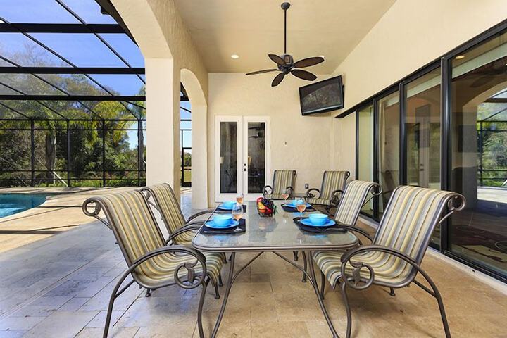 Terrace/Patio 32 of 33