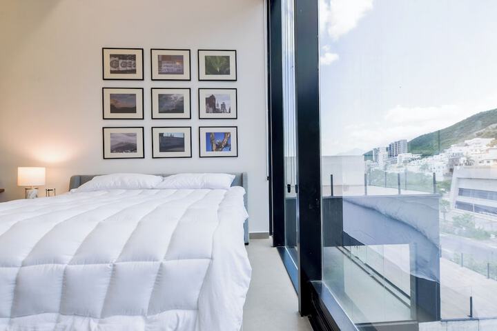 Room 47 of 238