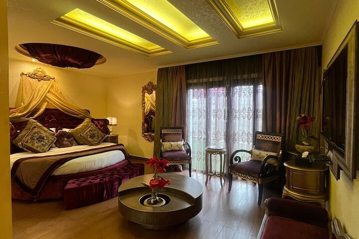 Room 45 of 94
