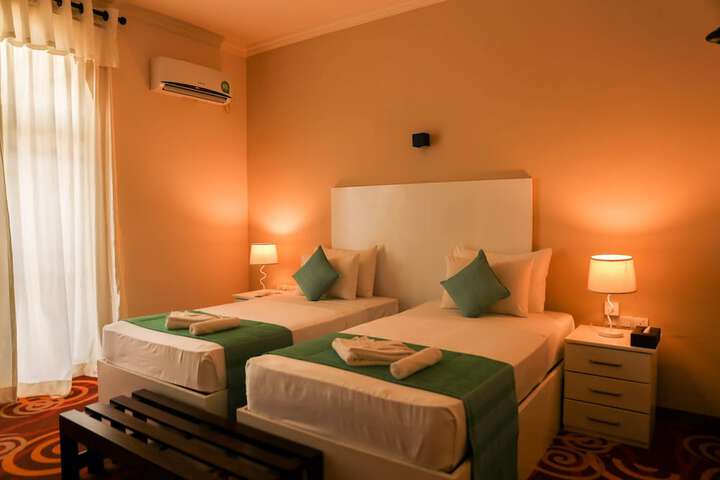 Room 4 of 26