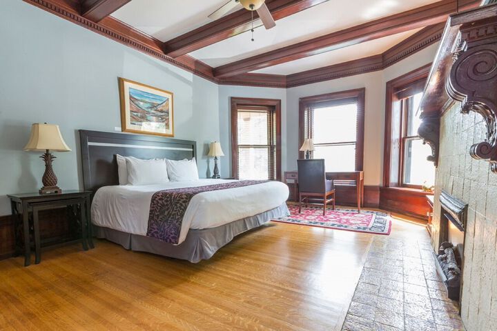 Room 21 of 29
