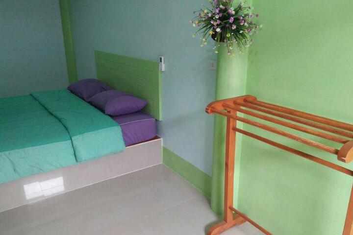 Room 2 of 5