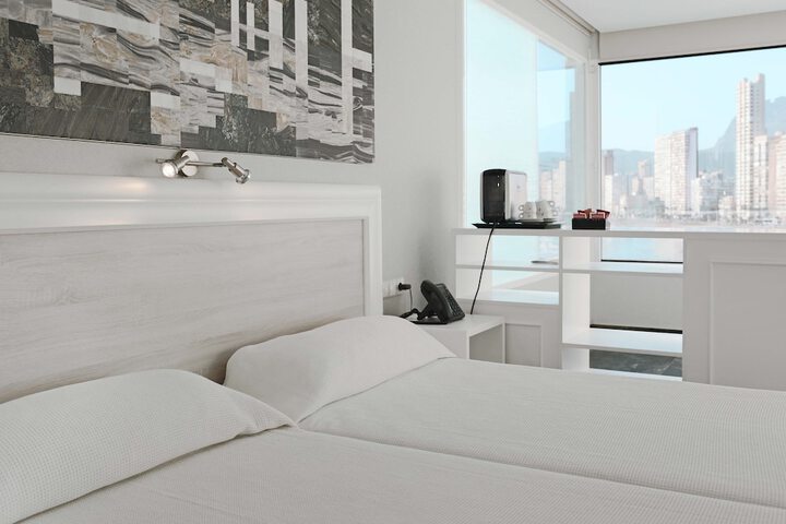 Room 8 of 35