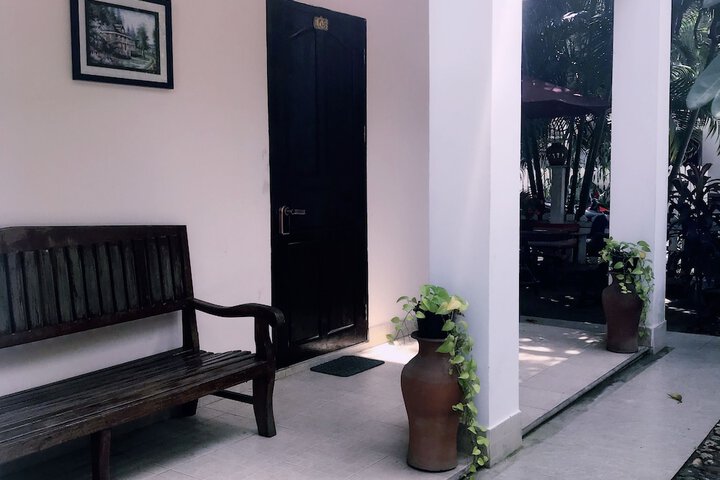 Room 37 of 73