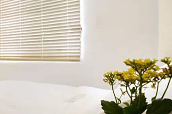 Room 13 of 28