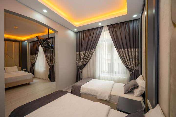 Room 6 of 62