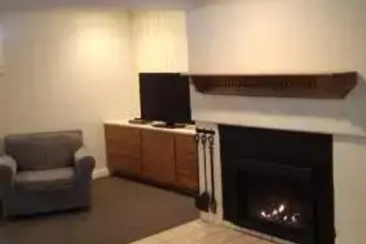 Room 5 of 5
