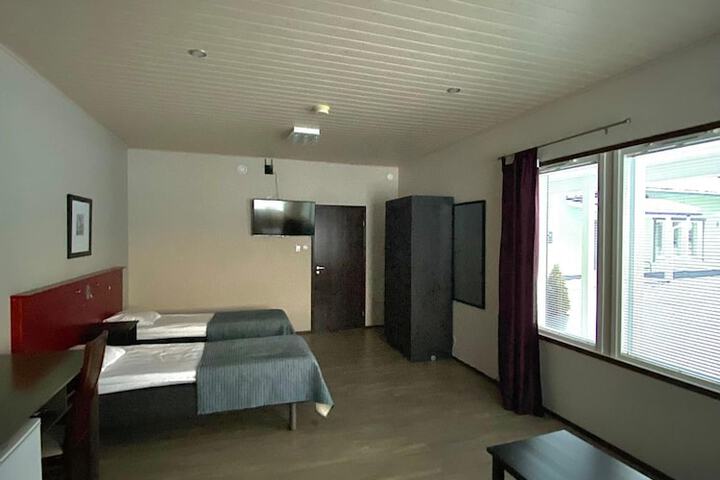 Room 9 of 38