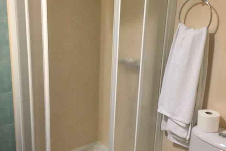 Room 21 of 39