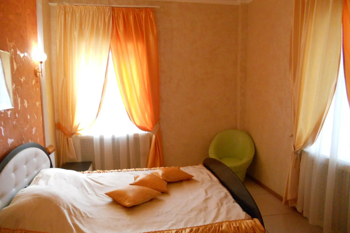 Room 5 of 15