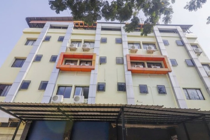 Goroomgo Vaishnavi Residency