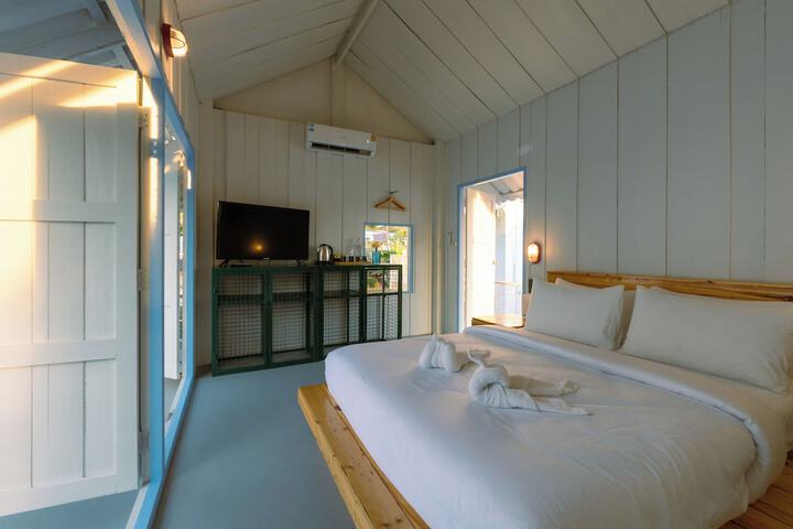 Room 26 of 70