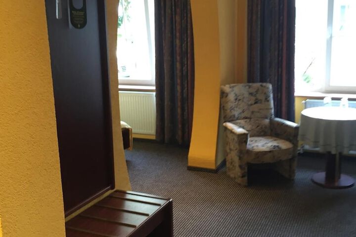 Room 15 of 57