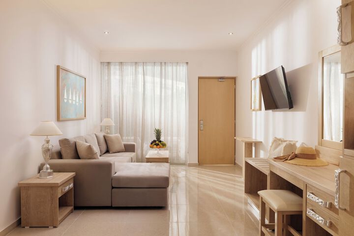 Room 10 of 97