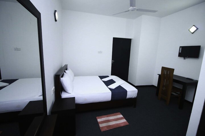 Room 19 of 34