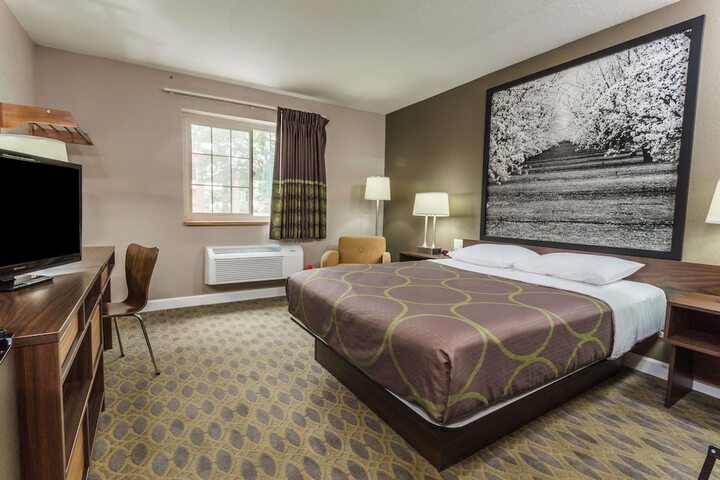 Basic 2 Queen Beds (4 of 9)