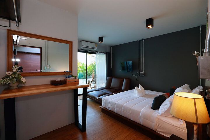Room 9 of 39