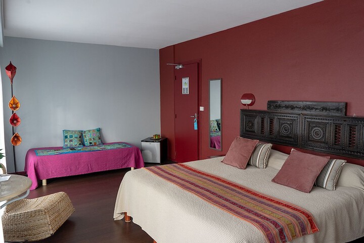 Room 16 of 25