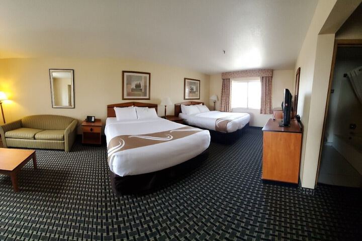 Room 6 of 47
