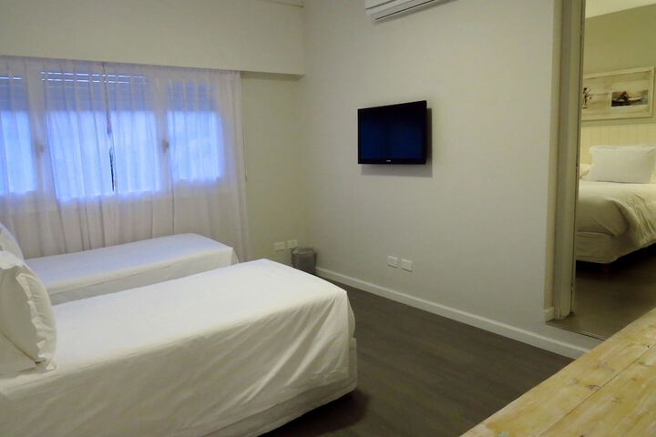 Room 21 of 118