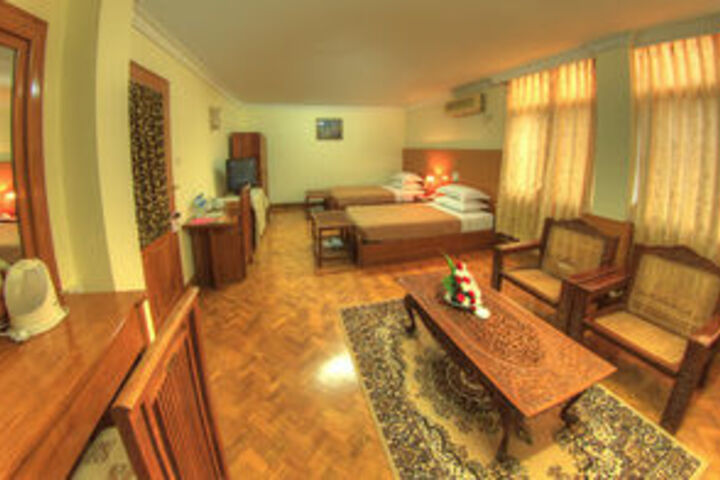 Room 18 of 40
