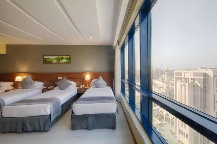 Room 12 of 31