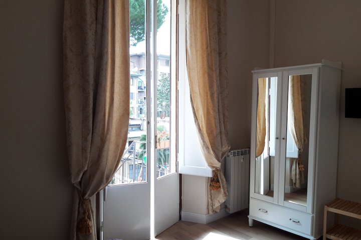 Room 61 of 103