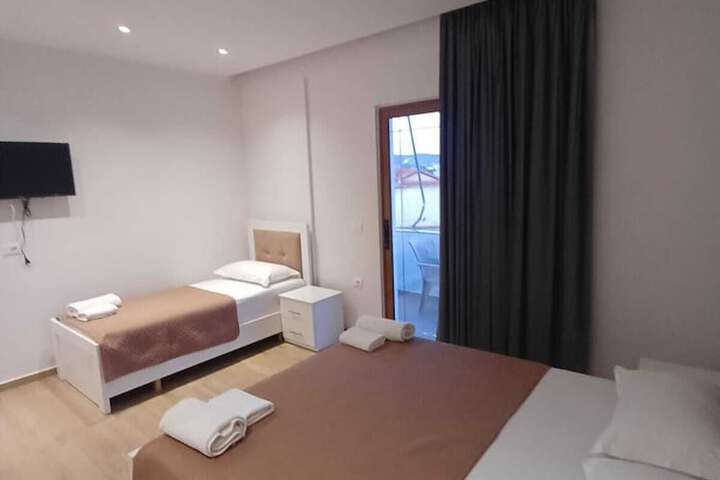 Room 35 of 65