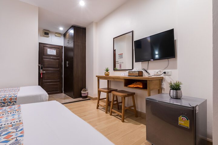 Room 8 of 29