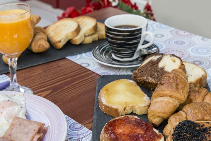 Breakfast/Coffee Service 56 of 63