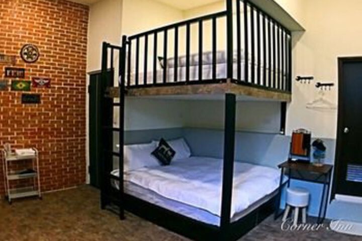 Room 19 of 27