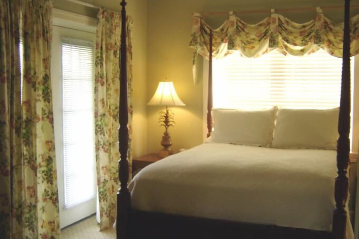 Room 16 of 51
