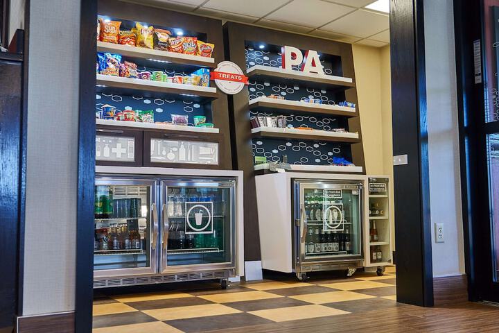 Snack bar