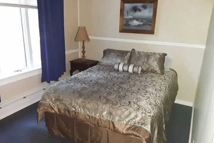 Room 5 of 14