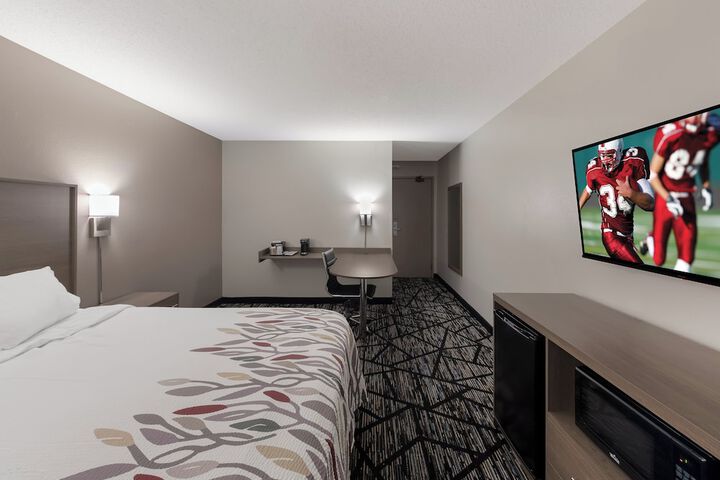 Superior King Bed (4 of 5)